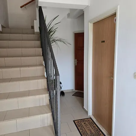 Valent-fast Wifi, Free Parking,balcony,near The Appartement