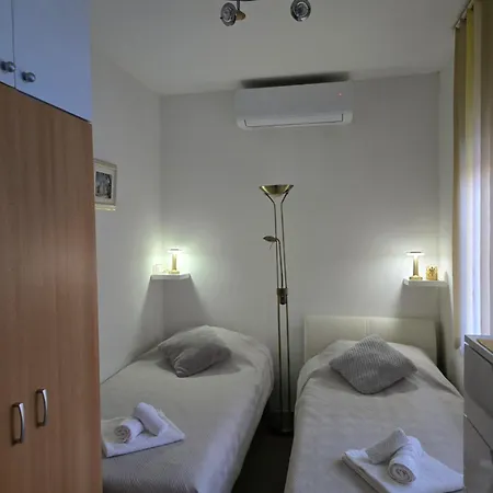 Valent-fast Wifi, Free Parking,balcony,near The * Zadar