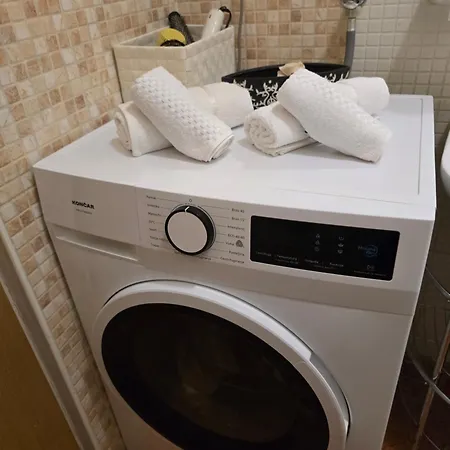 Valent-fast Wifi, Free Parking,balcony,near The Appartement *