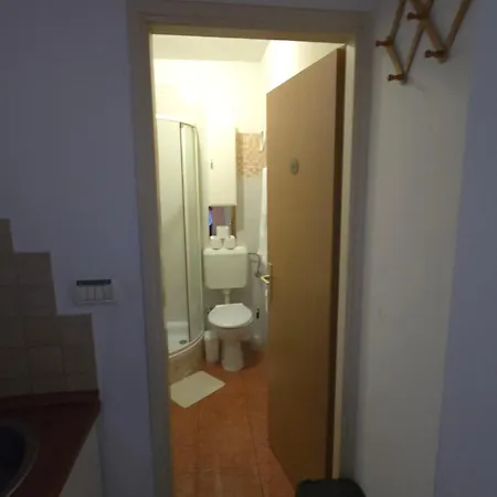 Valent-fast Wifi, Free Parking,balcony,near The Appartement