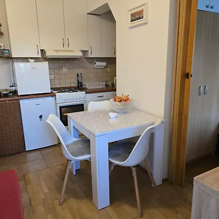 Valent-fast Wifi, Free Parking,balcony,near The Appartement *