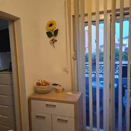 Appartement Valent-fast Wifi, Free Parking,balcony,near The Zadar