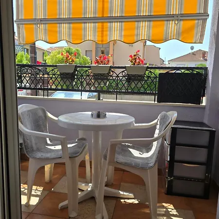 Appartement Valent-fast Wifi, Free Parking,balcony,near The Zadar