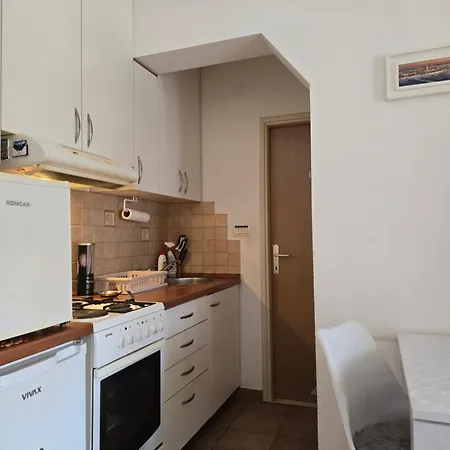 Valent-fast Wifi, Free Parking,balcony,near The Appartement *