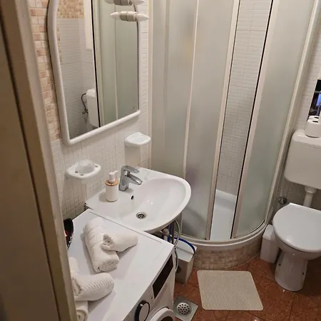Appartement Valent-fast Wifi, Free Parking,balcony,near The
