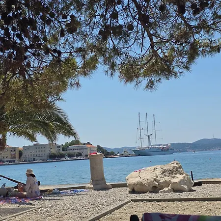 Appartement Valent-fast Wifi, Free Parking,balcony,near The *
